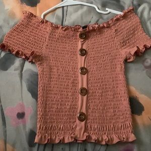 pink short sleeve crop top